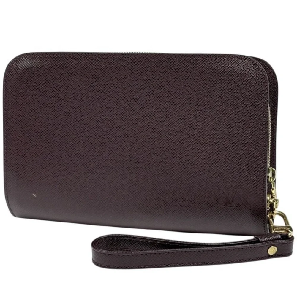 Vintage Louis Vuitton Vintage Taiga Baikal Burgundy Leather Wristlet Business
